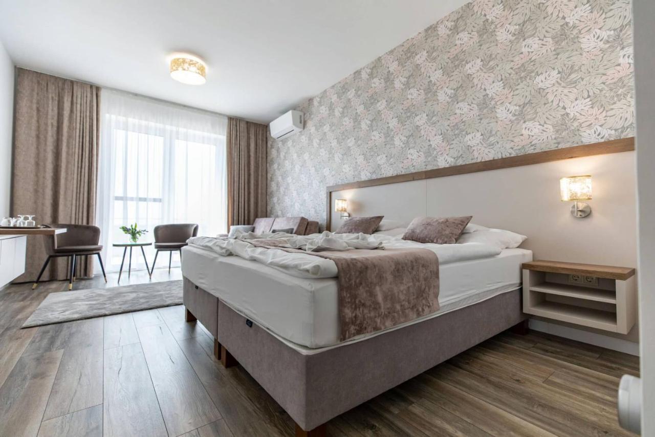 Aszuvilag Rezidencia With Sauna & Jacuzzi Legyesbenye エクステリア 写真